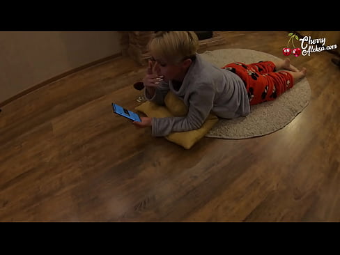 ❤️ משוגע בלאָנדע סאַקינג ריזיק דיק סאַקינג און באַונסינג אויף עס - אַנאַל געשלעכט ️ שיין פּאָרן ביי אונדז ﹏